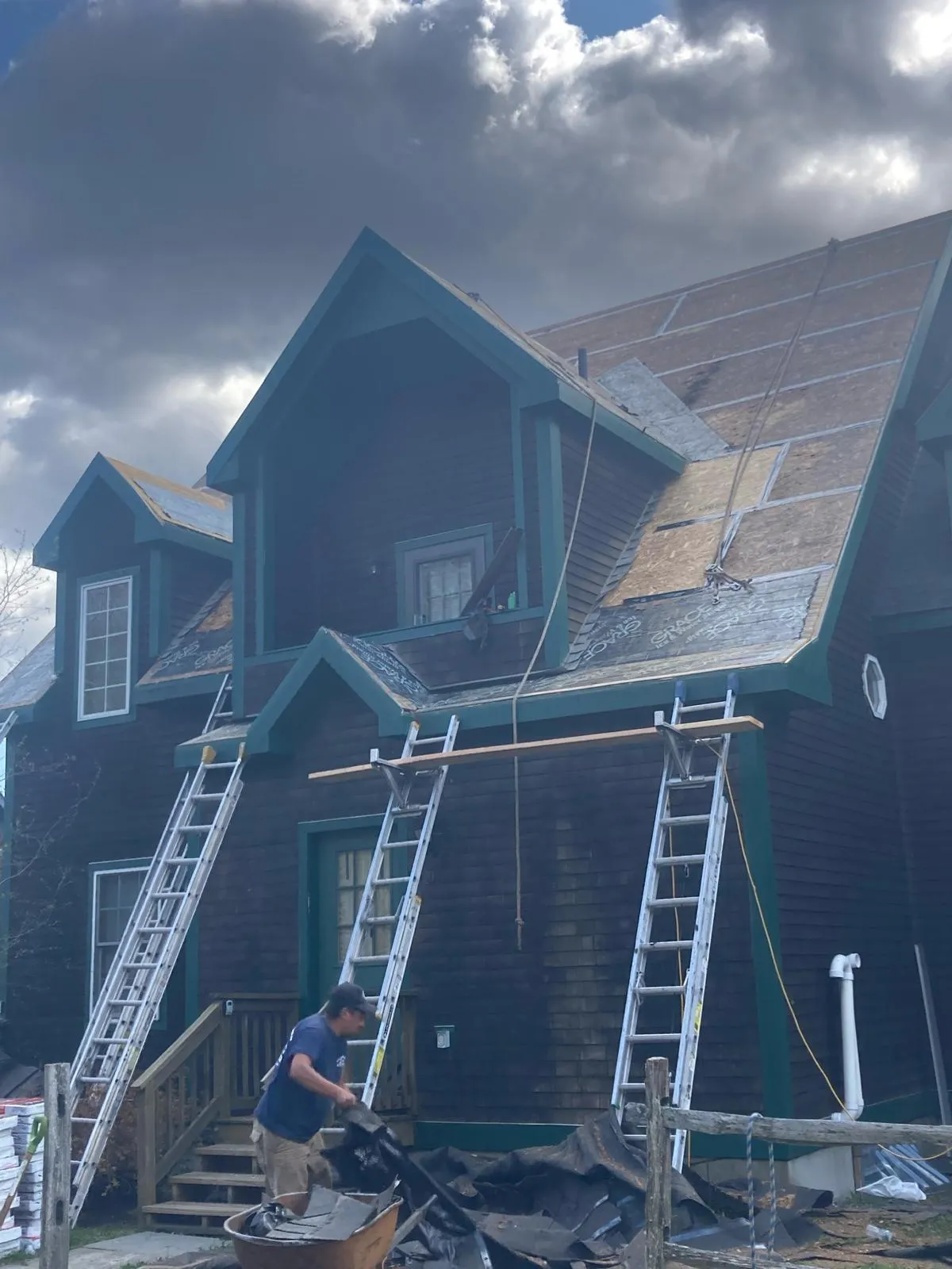 Siding project in Massachusetts by JTC Construction